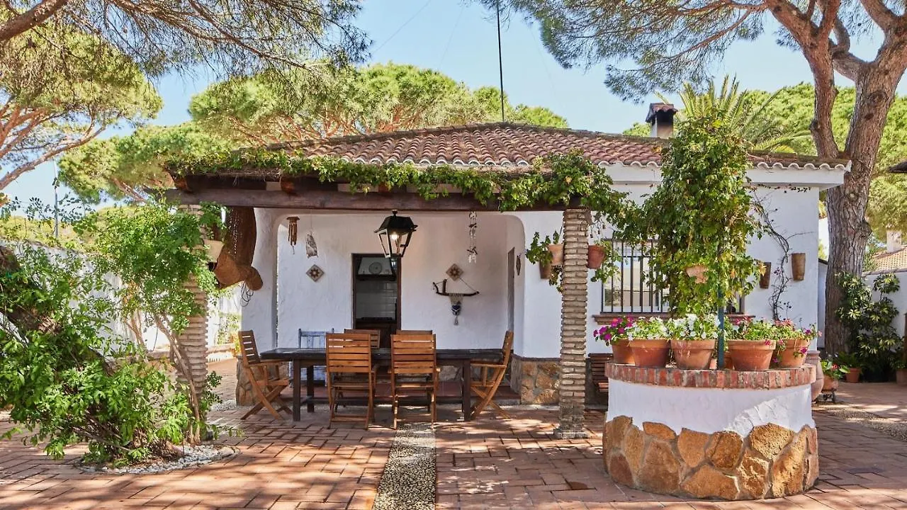 Villa Maymonis Chiclana de la Frontera by Ruralidays